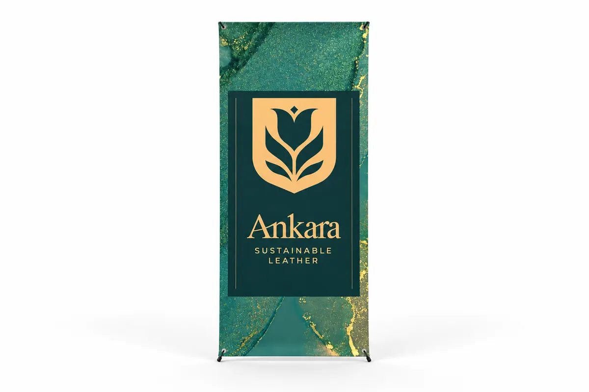 Standee chân X mẫu xanh vàng nhìn từ mặt trước
