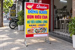 Standee hộp đèn quảng cáo quán bún riêu