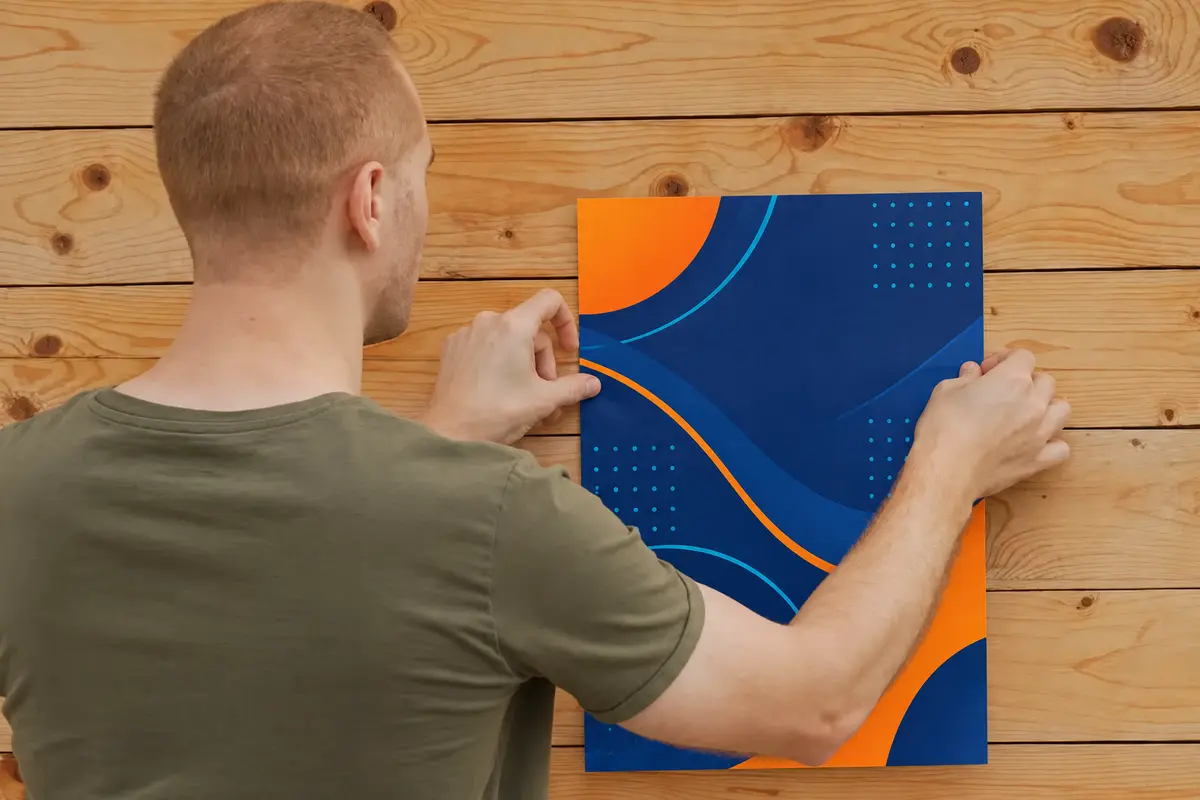 Dán decal tận nơi – Thi công decal poster dán tường.
